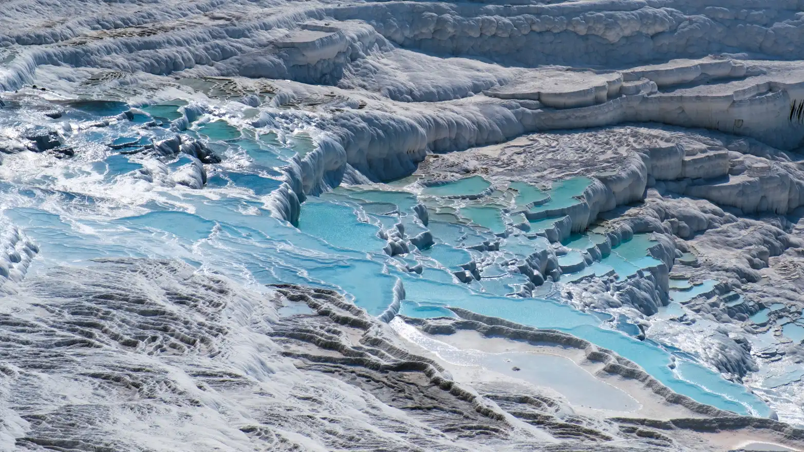 modrá jezírka v pamukkale