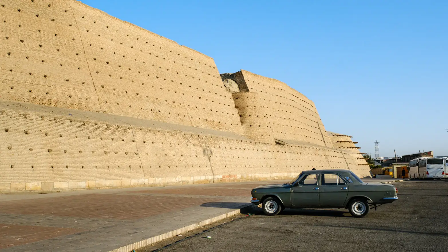 parkoviště pod hradbami