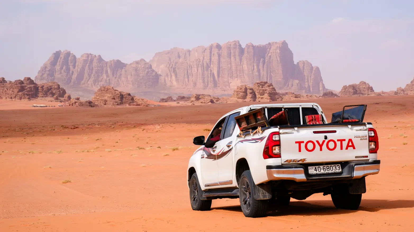 Toyota v poušti